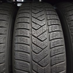 Комплект шин 215 65 R17 Pirelli Scorpion winter 18г. Остаток 70%