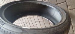 245 35 r20 Pirelli Pzero pz4 321k 02.22 NA1 90%остаток