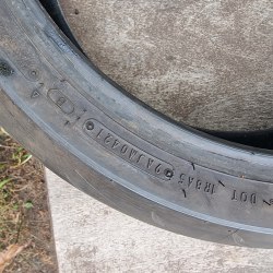 180 55 r17 Dunlop Sportmax D214 21г.прокол.Как новая