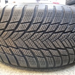 Комплект шин 255 50 R20 Bridgestone Blizzak lm 001 (AO) остаток 90% 19г