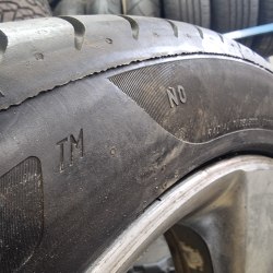 Пара шин 315 35 r21 Pirelli PZero (NO)111Y состояние новой. 95%остаток. Стоит усиленная латка.23г. 22г.