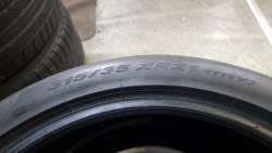Пара шин 315 35 r21 Pirelli PZero (NO)111Y состояние новой. 95%остаток. Стоит усиленная латка.23г. 22г.