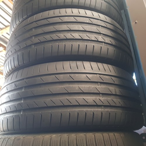 Комплект шин 245 40 R20 Kumho Ecsts ps71 зад 275 35 R20 22г.