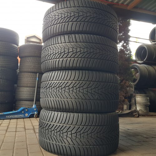 Комплект шин 315 30 R21 Hankook Winter i cept evo 3 21г. Перед 275 35 R21 22г. Остаток 99%
