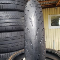 120 70 R17 Bridgestone Battlax hipersport s22F 23.20г. Остаток 80%