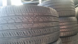 Пара шин 225 40 R18 Kumho Majesty solus m+s 4-4.5мм отдадим 3шт.