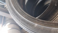 Пара шин 225 40 R18 Kumho Majesty solus m+s 4-4.5мм отдадим 3шт.