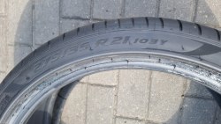 275 35 r21 Pirelli Pzero rsc 23г.сосояние новой 99% остаток 7мм(прокол)