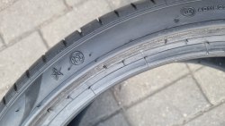 275 35 r21 Pirelli Pzero rsc 23г.сосояние новой 99% остаток 7мм(прокол)
