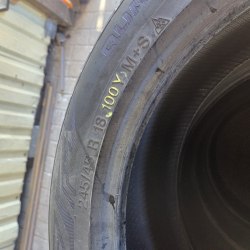 Комплект шин 245 45 R18 Vredestein Quatrac pro giugiaro design 20-22г. Остаток 6мм