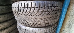 Комплект шин 245 65 r17 Michelin Latitude alpin la2 остаток 90% 111H 6.5 -7mm 39.22г