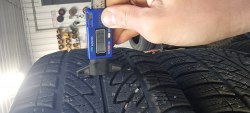 Комплект шин 225 55 r17 Goodyear ULTRAGRIP performance 8 97H Остаток90% 19г