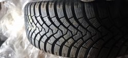 Комплект шин 205 55 r17 Falcеn Eurowinter HS01 95%остаток 7.5мм 8мм
