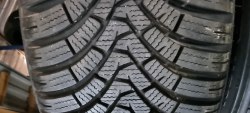 Комплект шин 205 55 r17 Falcеn Eurowinter HS01 95%остаток 7.5мм 8мм