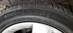 Пара шин 205 55 r17 Hankook Winter icept evo 2 21г 5.3мм 70% остаток