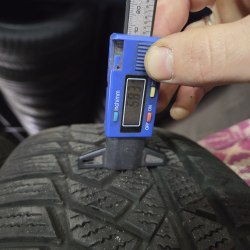 Комплект шин 225 65 R17 Continental Winter Contact TS 850 P 17г. Остаток 7.2 - 6.8мм.