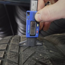 Комплект шин 225 65 R17 Continental Winter Contact TS 850 P 17г. Остаток 7.2 - 6.8мм.