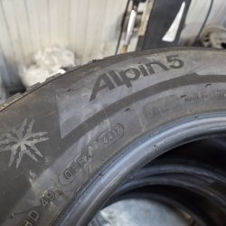 Пара шин 215 60 R16 Michelin Alpin 5 17г. Остаток 80%