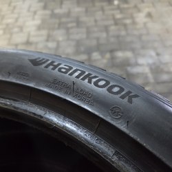 Пара шин 255 40 r20 Hankook Winter icept evo 3 23г. 99%остаток косм. Борт