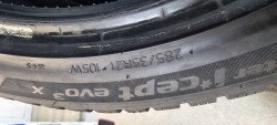 Пара шин 285 35 r21 Hankook Winter icept evo3 x 4022г. 99.9%остаток. Косметика борт