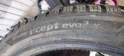Пара шин 285 35 r21 Hankook Winter icept evo3 x 4022г. 99.9%остаток. Косметика борт
