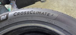 235 55 r19 Michelin Cross climate 2 VOL 42н. 21г. 6мм 85% остаток