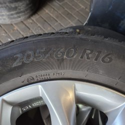 Пара шин 205 60 R16 Ceat Winter Drive 22г остаток 98% как новые