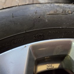 Пара шин 205 60 R16 Ceat Winter Drive 22г остаток 98% как новые