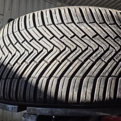 225 40 r19 Continental All Season Contact 22г. Остаток 6.4мм