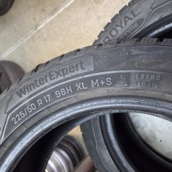 Пара шин 225 50 R17 Uniroyal Winter expert 24г остаток 99%