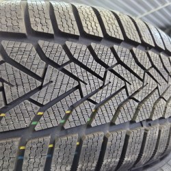 Пара шин 225 50 R17 Uniroyal Winter expert 24г остаток 99%