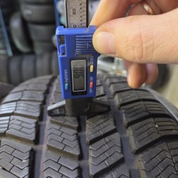 Пара шин 225 50 R17 Tyfoon Eurosnow 3 22г остаток 9мм