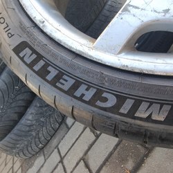 265 40 r19 Michelin Pilot sport 4s 7mm