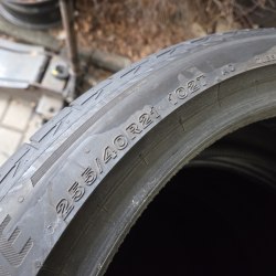 Комплект шин 255 40 r21 Bridgestone Turanza eco enliten AO 20-22г перед 235 45 R21 остаток 6.3мм