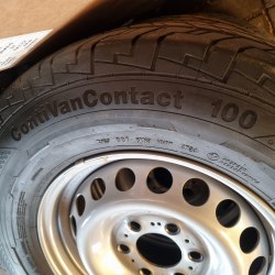 Комплект шин 225 75 r16c Continental ContiVanContact 100 4524.