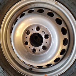 Комплект шин 225 75 r16c Continental ContiVanContact 100 4524.