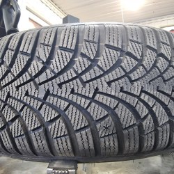 205 55 r16 Goodyear Ultragrip 9+ 2122г. 99% остаток латочка
