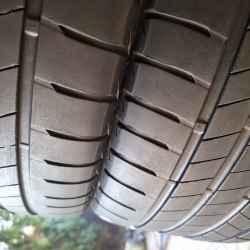 Комплект шин 255 45 r18 Bridgestone Turanza T005 20г.5.2.mm 5.6mm 85% остаток