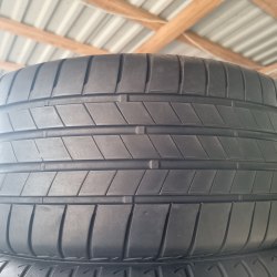 Комплект шин 255 45 r18 Bridgestone Turanza T005 20г.5.2.mm 5.6mm 85% остаток