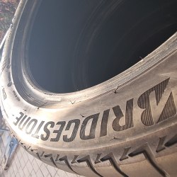 Комплект шин 255 45 r18 Bridgestone Turanza T005 20г.5.2.mm 5.6mm 85% остаток