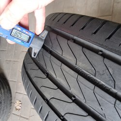 Пара шин 225 65 r17 Continental UltraContact 5.2mm 80%остаток