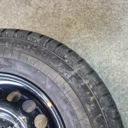 225 75 r16 Continental VancoFourSeason 2 14.24г 95% остаток 8.8мм