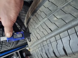 235 65 R16c Continental VanContactEco 23г 7.5mm 95% остаток