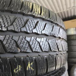 Пара шин 235 65 R16C Continental VanContactWinter 46н.24г. Остаток 8мм