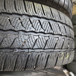 Пара шин 235 65 R16C Continental VanContactWinter 46н.24г. Остаток 8мм