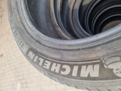 Пара шин 225 55 r18 Michelin Primacy 4 4120г. Сост.90% остаток 5.5мм