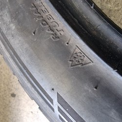 305 40 r20 Hankook Winter icept evo3 x 7mm 4122г