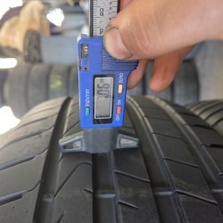 Пара шин 235 50 r20 Pirelli Scorpion elect AO 22-23г. Остаток 99%