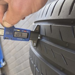 Пара шин 235 50 r19 Continental PremiumContact 6 23г-20г. Остаток 6.4мм