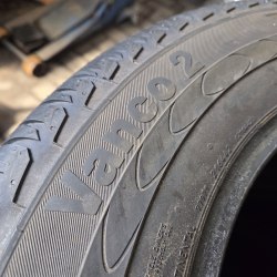 Комплект шин 215 65 R15C Continental Vanco 2 остаток 25г. 99%